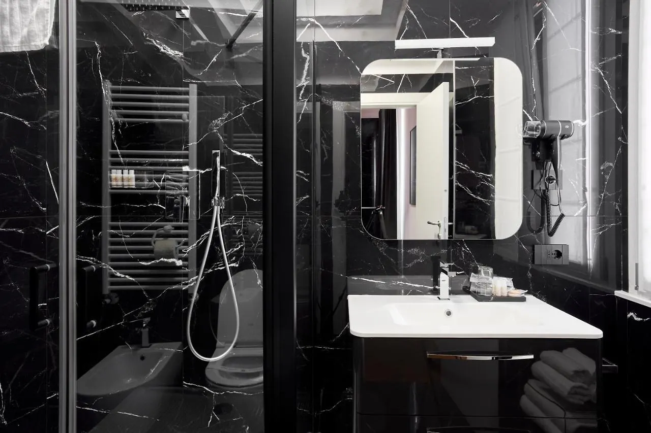 Hotel Domus Mariani - Robinie Roma 0*,  Italia